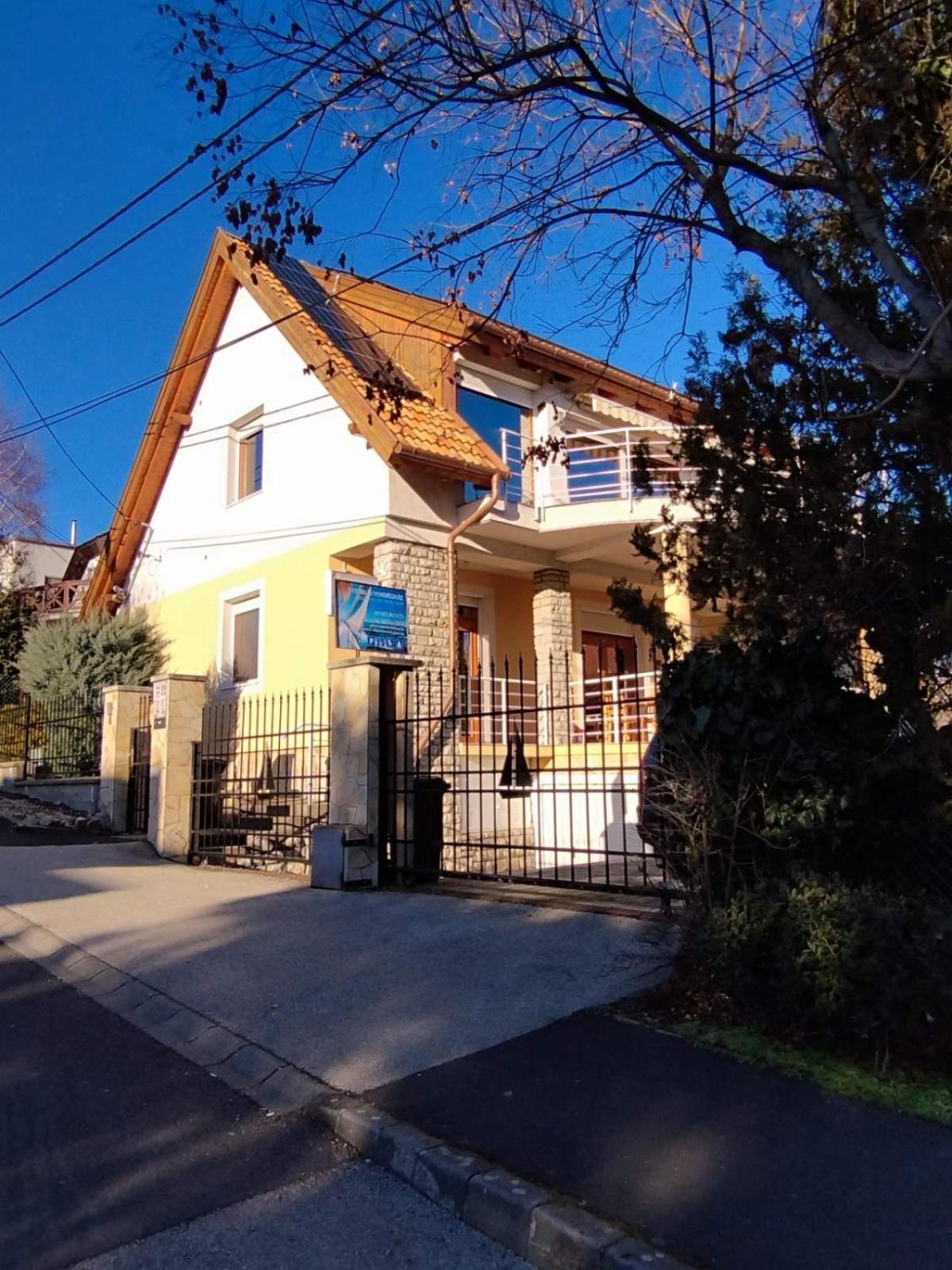 Apartman Vitorlás Vendégház Balatonfüred Esterno foto