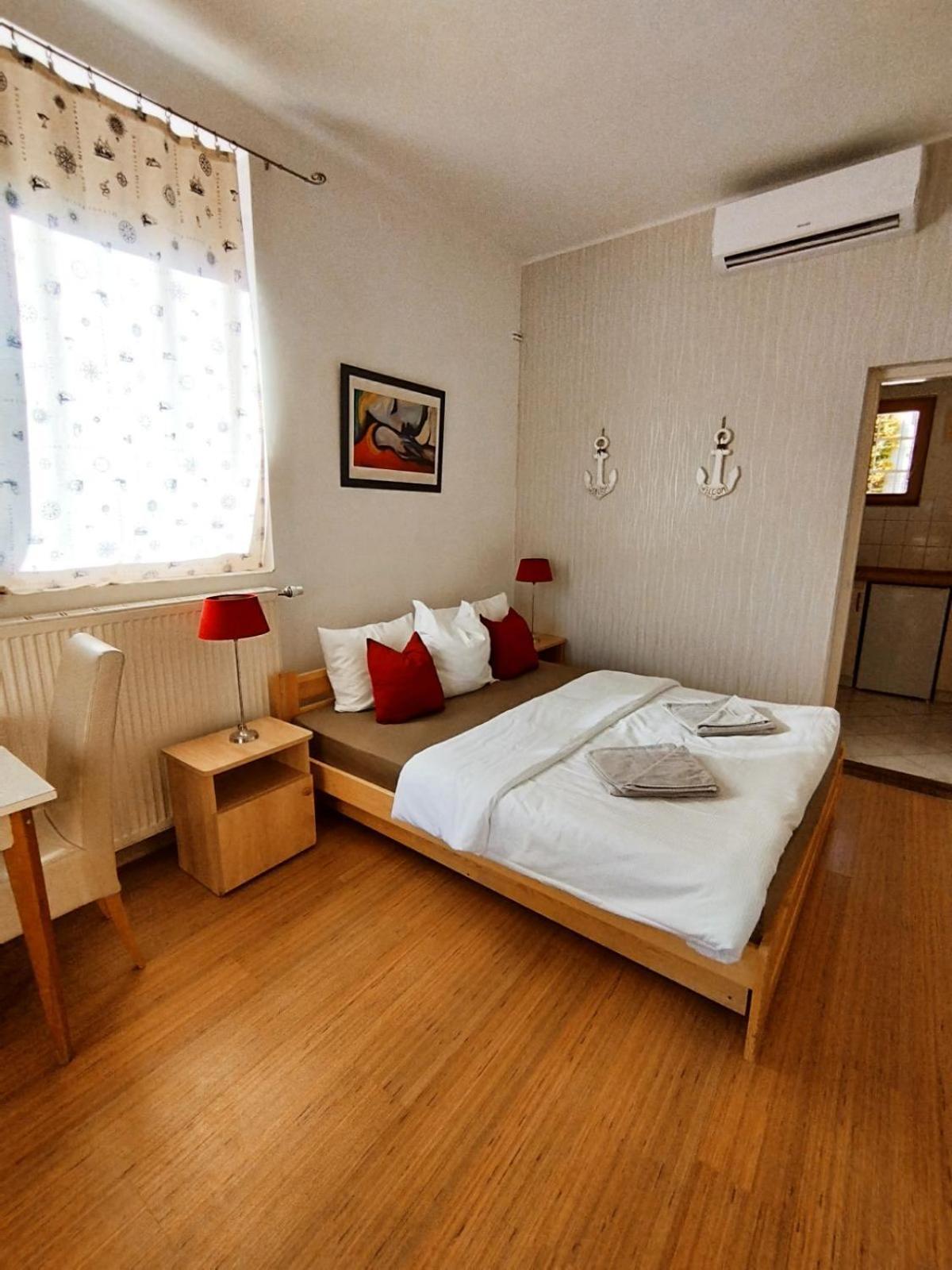 Apartman Vitorlás Vendégház Balatonfüred Esterno foto