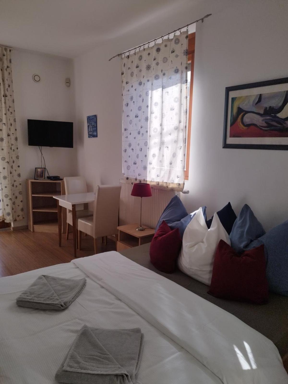 Apartman Vitorlás Vendégház Balatonfüred Esterno foto